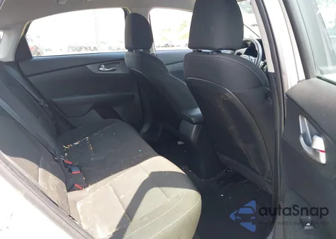 2021 Kia Forte Lxs из США, поврежденный, VIN 3KPF24AD2ME333097